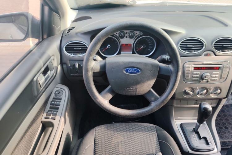 Used Ford Focus 2013 Hatchback Classic 1.8L Automatic Base Model Steering Wheel