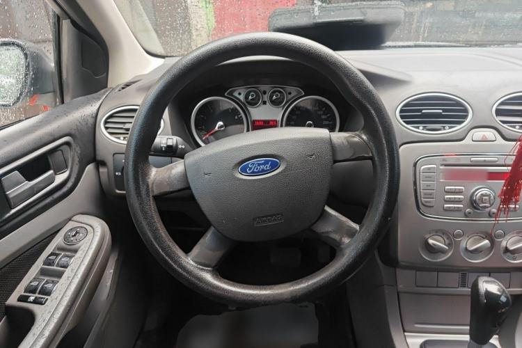 Used Ford Focus 2013 Hatchback Classic 1.8L Automatic Base Model Steering Wheel