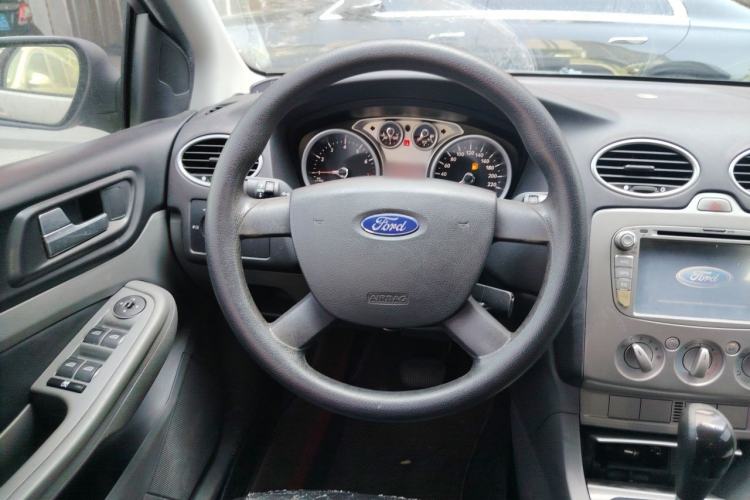 Used Ford Focus 2013 Hatchback Classic 1.8L Automatic Base Model Steering Wheel