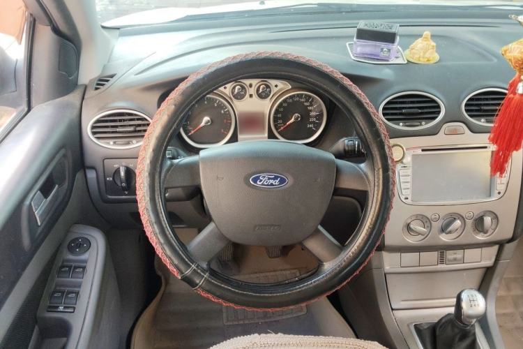Used Ford Focus 2013 Hatchback Classic 1.8L Manual Base Model Steering Wheel