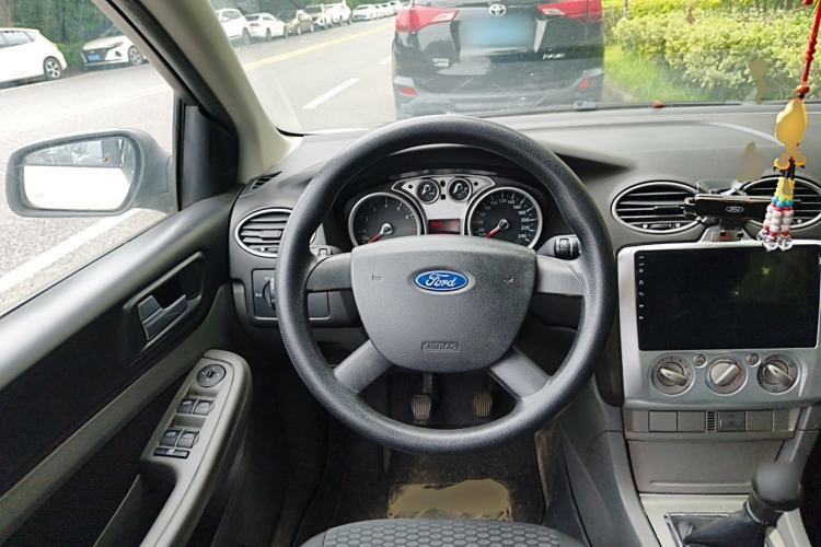 Used Ford Focus 2013 Hatchback Classic 1.8L Manual Base Model Steering Wheel