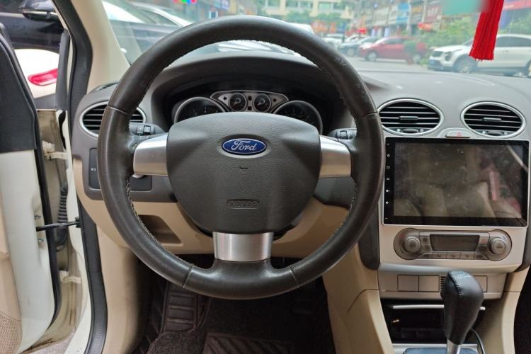 Used Ford Focus 2013 Hatchback Classic 1.8L Automatic Fashion Edition Steering Wheel