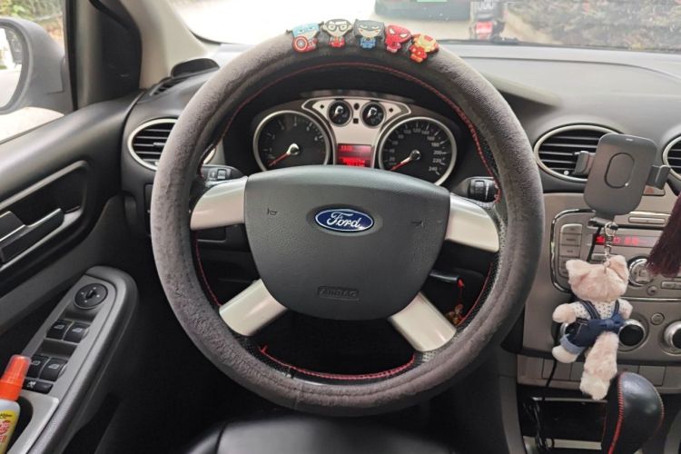 Used Ford Focus 2013 Hatchback Classic 1.8L Automatic Base Model Steering Wheel