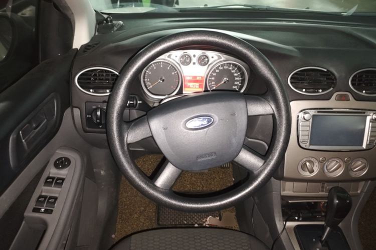 Used Ford Focus 2013 Hatchback Classic 1.8L Automatic Base Model Steering Wheel