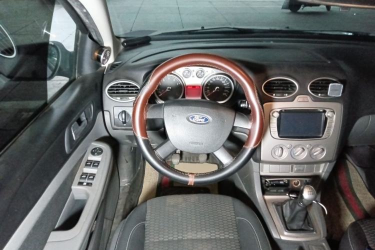 Used Ford Focus 2013 Hatchback Classic 1.8L Manual Base Model Steering Wheel