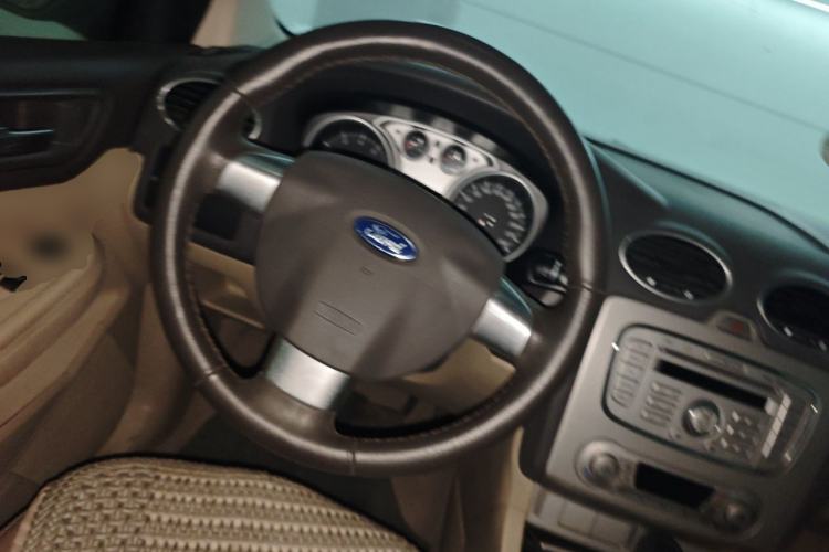Used Ford Focus 2013 Hatchback Classic 1.8L Automatic Fashion Edition Steering Wheel
