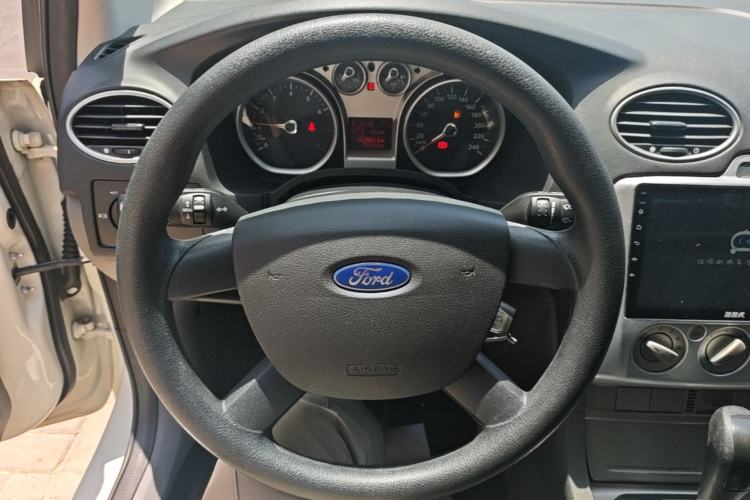 Used Ford Focus 2013 Hatchback Classic 1.8L Automatic Base Model Steering Wheel