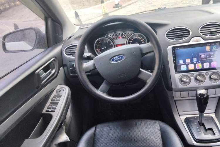 Used Ford Focus 2013 Hatchback Classic 1.8L Automatic Base Model Steering Wheel