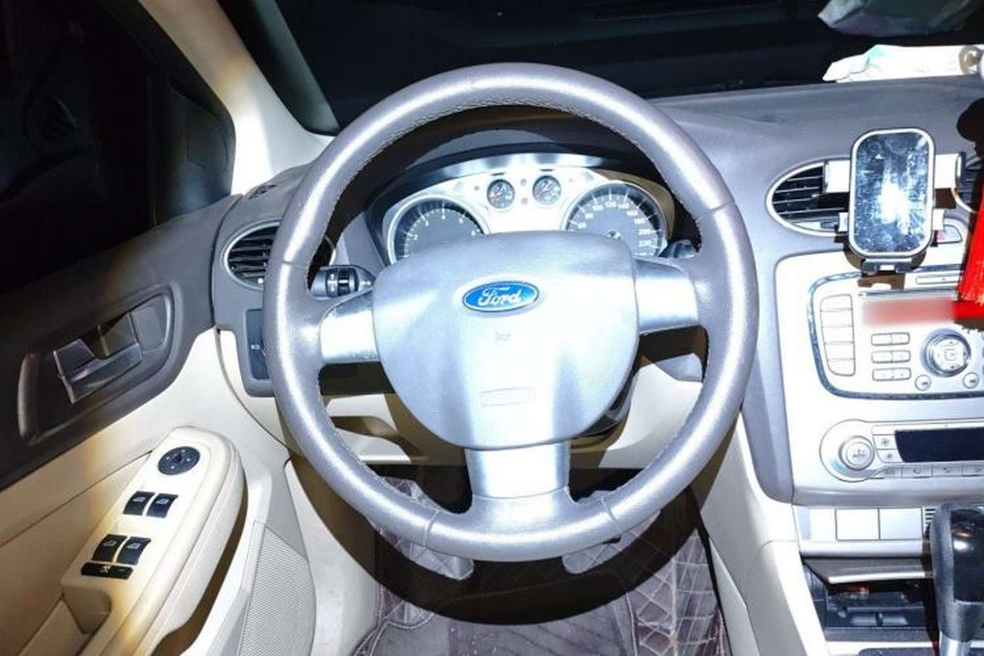 Used Ford Focus 2013 Sedan Classic 1.8L Automatic Fashion Edition Steering Wheel