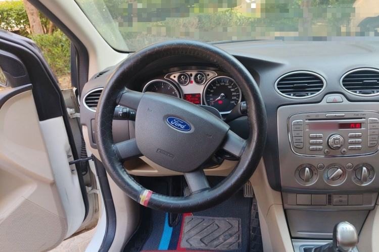 Used Ford Focus 2013 Sedan Classic 1.8L Manual Millionth Anniversary Edition Steering Wheel