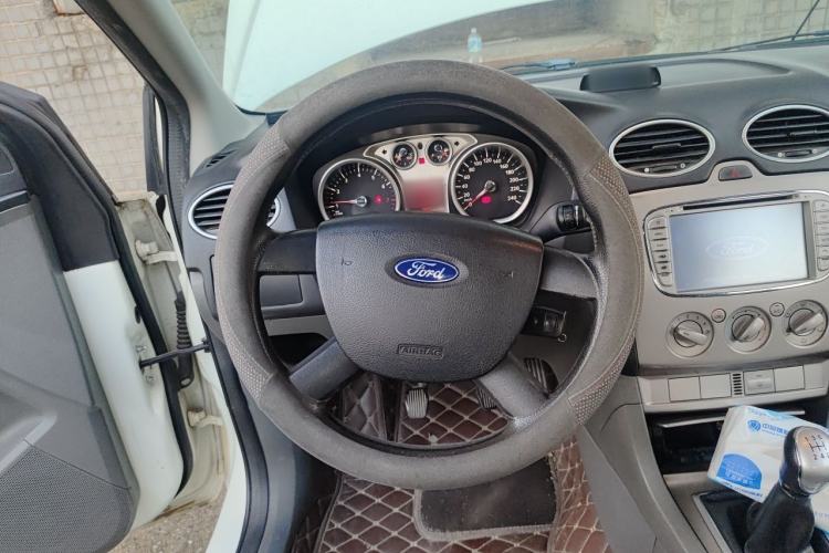 Used Ford Focus 2013 Hatchback Classic 1.8L Manual Base Model Steering Wheel