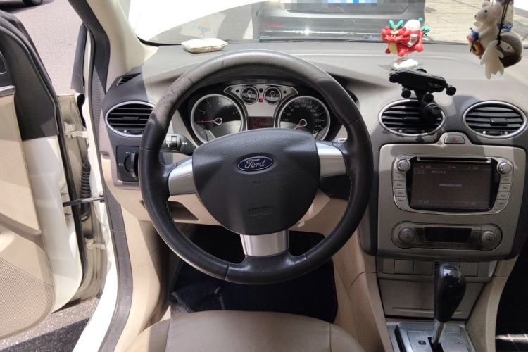 Used Ford Focus 2013 Hatchback Classic 1.8L Automatic Fashion Edition Steering Wheel
