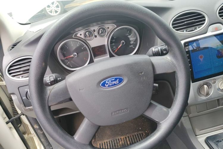 Used Ford Focus 2013 Hatchback Classic 1.8L Automatic Base Model Steering Wheel