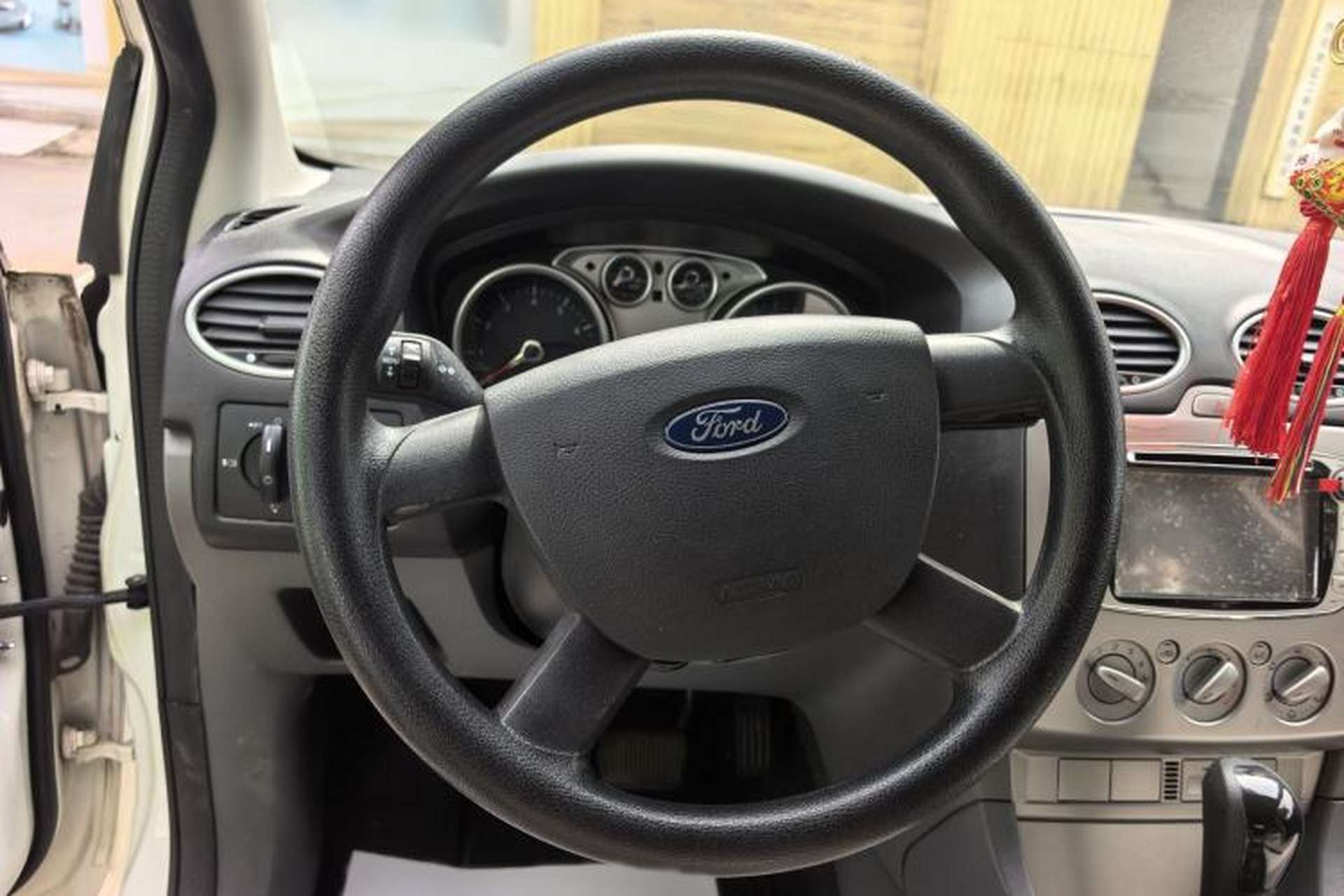 Used Ford Focus 2013 Hatchback Classic 1.8L Automatic Base Model Steering Wheel