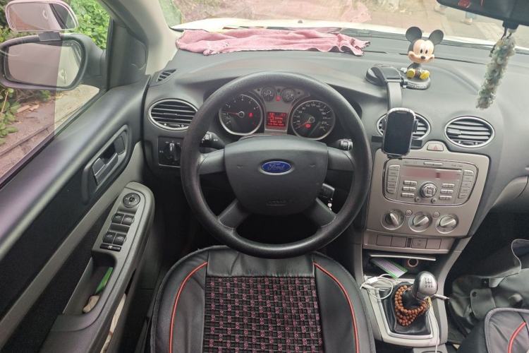 Used Ford Focus 2013 Hatchback Classic 1.8L Manual Base Model Steering Wheel