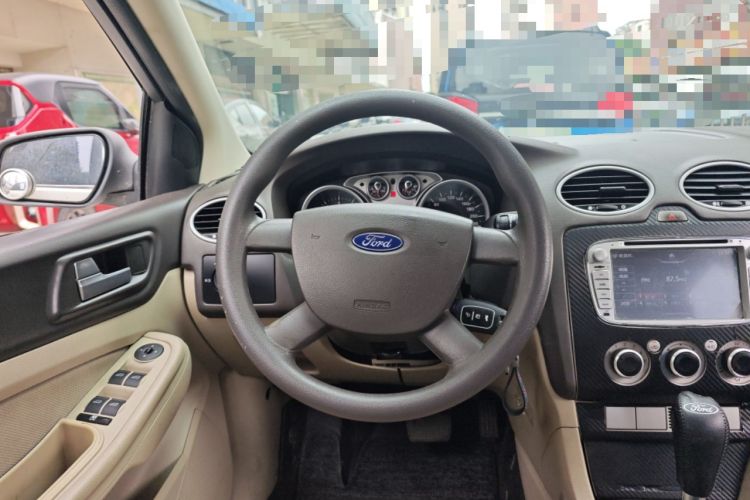 Used Ford Focus 2013 Sedan Classic 1.8L Automatic Base Model Steering Wheel
