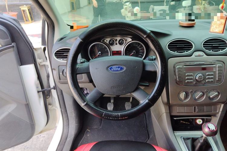 Used Ford Focus 2013 Hatchback Classic 1.8L Manual Base Model Steering Wheel