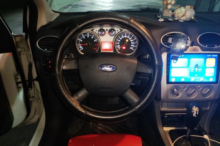 Used Ford Focus 2013 Hatchback Classic 1.8L Automatic Base Model Steering Wheel