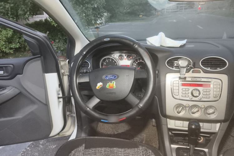 Used Ford Focus 2013 Hatchback Classic 1.8L Automatic Base Model Steering Wheel