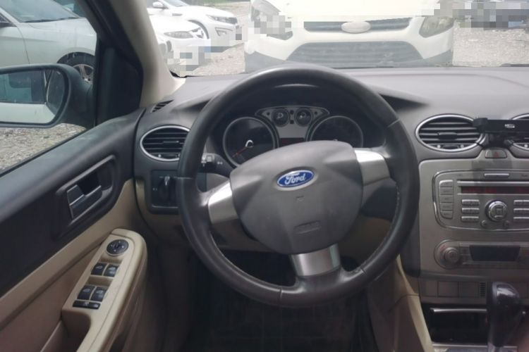 Used Ford Focus 2013 Hatchback Classic 1.8L Automatic Fashion Edition Steering Wheel