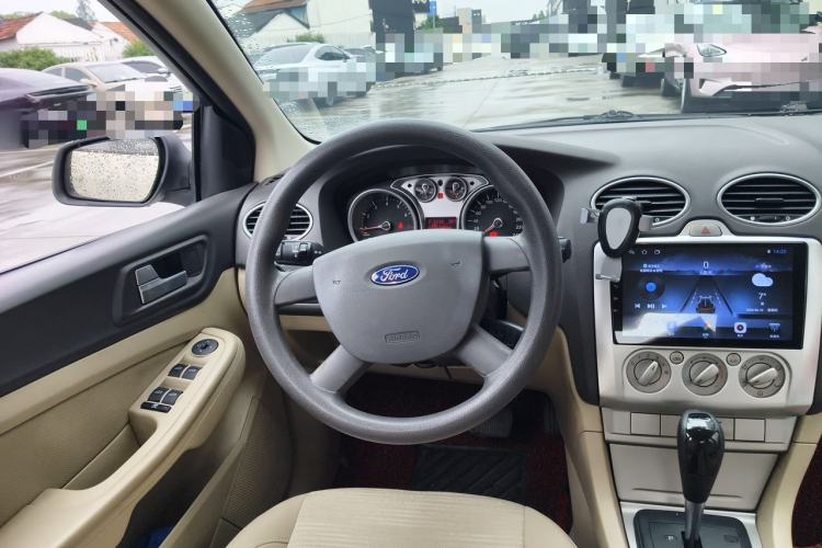 Used Ford Focus 2013 Sedan Classic 1.8L Automatic Base Model Steering Wheel