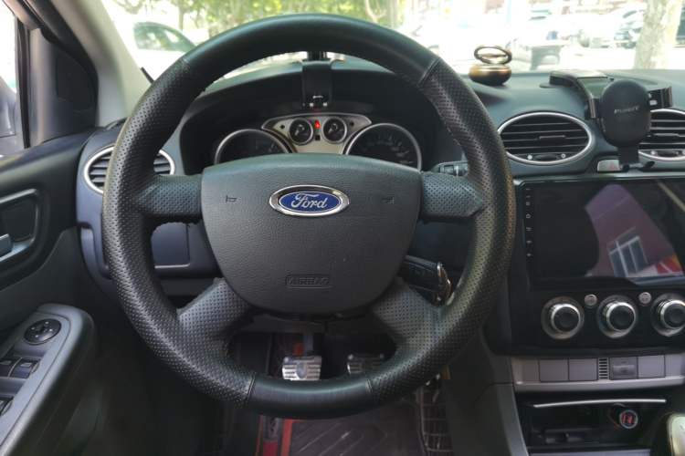 Used Ford Focus 2013 Hatchback Classic 1.8L Manual Base Model Steering Wheel