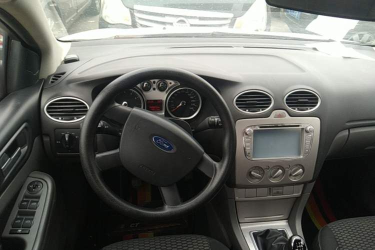 Used Ford Focus 2013 Hatchback Classic 1.8L Manual Base Model Steering Wheel