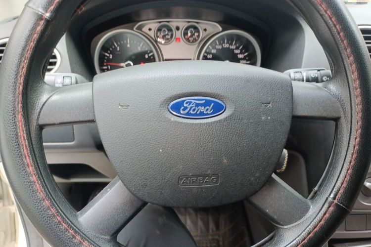 Used Ford Focus 2013 Hatchback Classic 1.8L Manual Base Model Steering Wheel