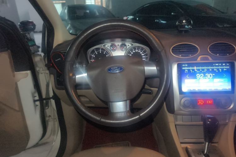 Used Ford Focus 2013 Hatchback Classic 1.8L Automatic Fashion Edition Steering Wheel