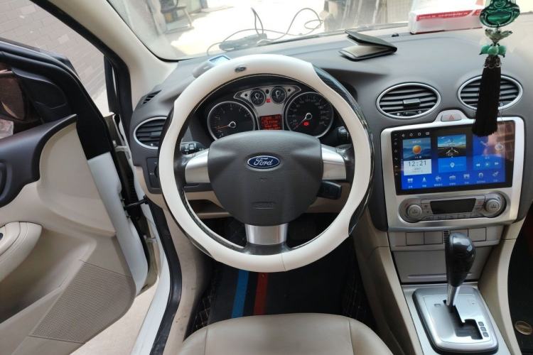 Used Ford Focus 2013 Hatchback Classic 1.8L Automatic Fashion Edition Steering Wheel