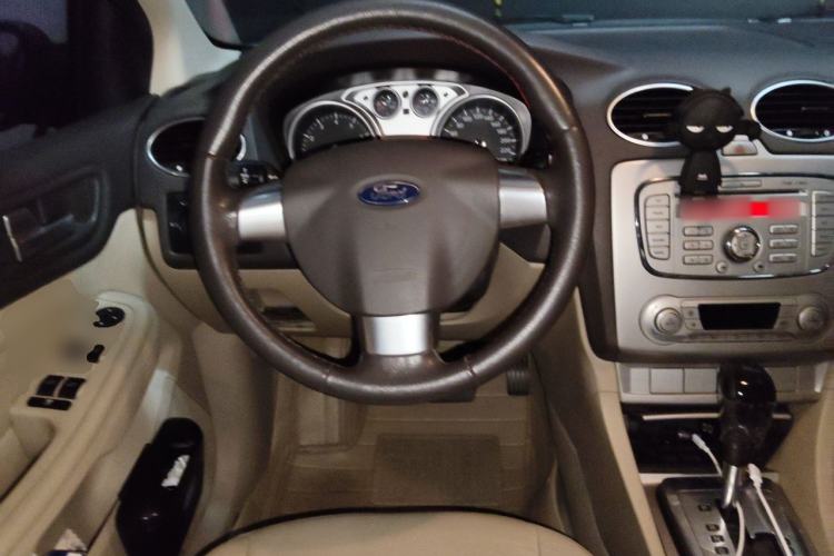 Used Ford Focus 2013 Hatchback Classic 1.8L Automatic Fashion Edition Steering Wheel