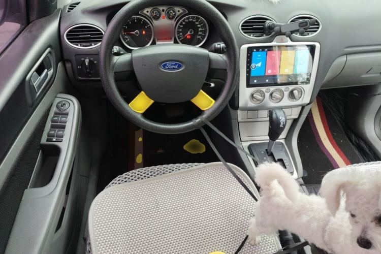 Used Ford Focus 2013 Hatchback Classic 1.8L Automatic Base Model Steering Wheel