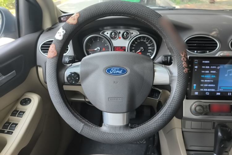Used Ford Focus 2013 Hatchback Classic 1.8L Automatic Fashion Edition Steering Wheel