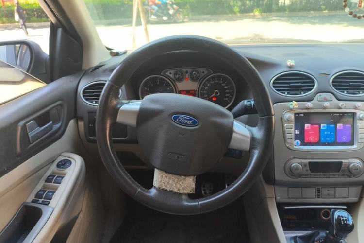 Used Ford Focus 2013 Hatchback Classic 1.8L Manual Fashion Edition Steering Wheel