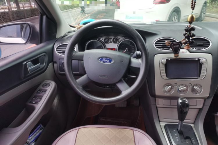 Used Ford Focus 2013 Hatchback Classic 1.8L Automatic Base Model Steering Wheel