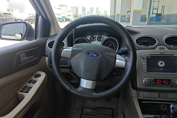 Used Ford Focus 2013 Sedan Classic 1.8L Manual Fashion Edition Steering Wheel