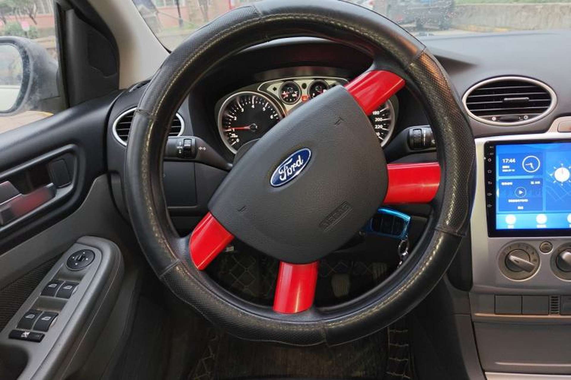 Used Ford Focus 2013 Hatchback Classic 1.8L Manual Base Model Steering Wheel