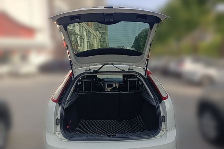 Used Ford Focus 2013 Hatchback Classic 1.8L Automatic Base Model Trunk