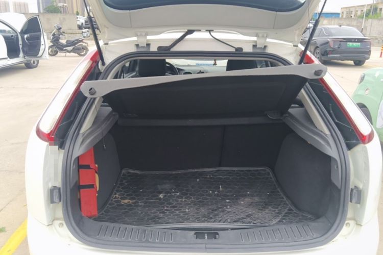 Used Ford Focus 2013 Hatchback Classic 1.8L Manual Base Model Trunk