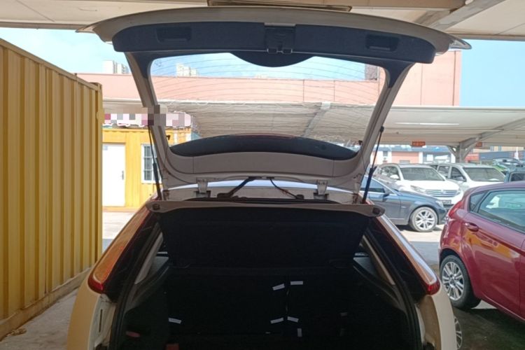Used Ford Focus 2013 Hatchback Classic 1.8L Automatic Base Model Trunk