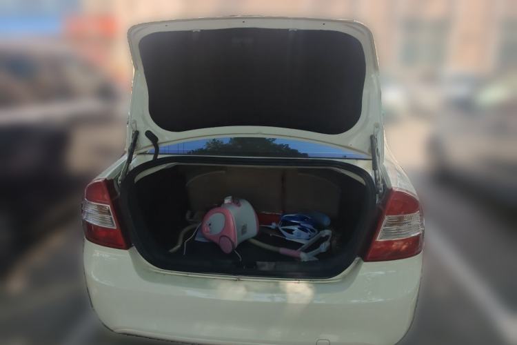 Used Ford Focus 2013 Sedan Classic 1.8L Manual Base Model Trunk