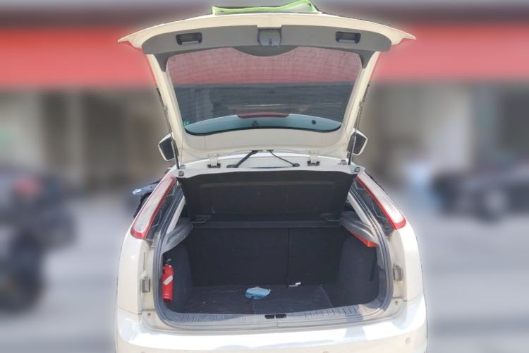 Used Ford Focus 2013 Hatchback Classic 1.8L Automatic Base Model Trunk