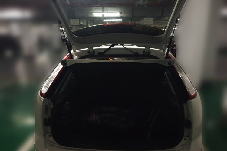 Used Ford Focus 2013 Hatchback Classic 1.8L Automatic Base Model Trunk