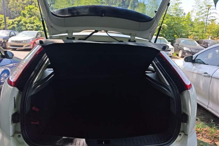 Used Ford Focus 2013 Hatchback Classic 1.8L Automatic Millionth Anniversary Edition Trunk