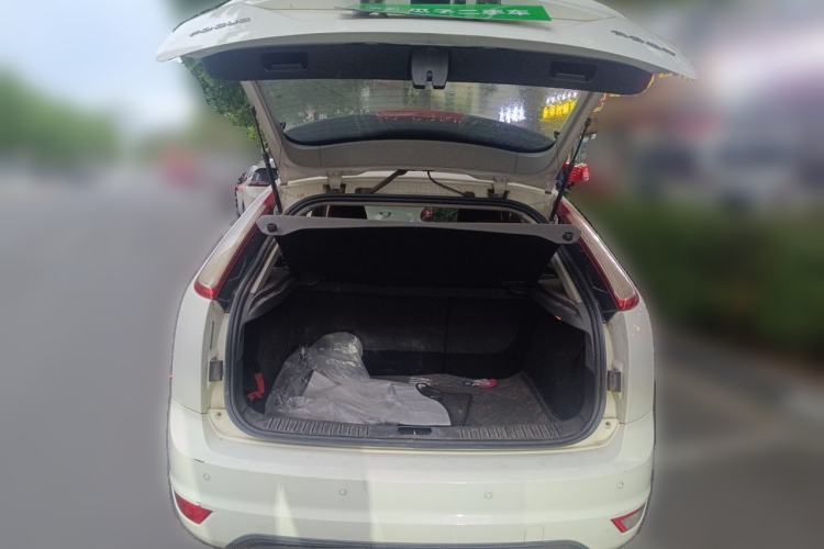 Used Ford Focus 2013 Hatchback Classic 1.8L Manual Base Model Trunk