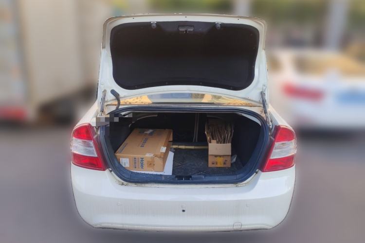 Used Ford Focus 2013 Sedan Classic 1.8L Automatic Fashion Edition Trunk