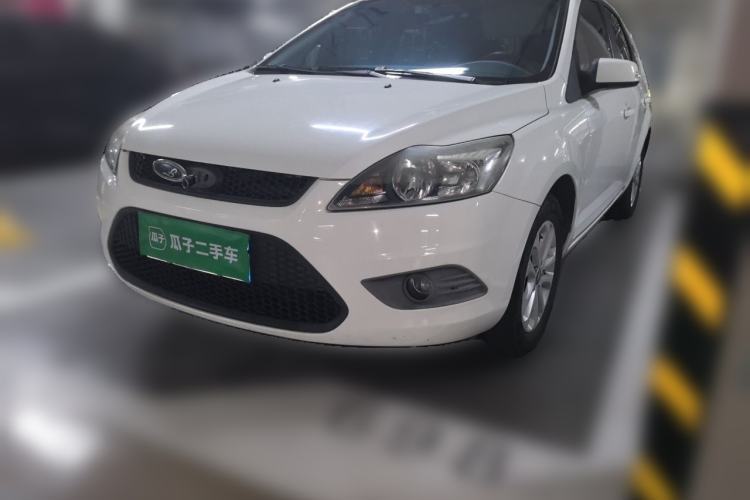 Used Ford Focus 2013 Hatchback Classic 1.8L Automatic Base Model Guazi used car, China used car export, Used car for sale, Used cars, Cheapest cars for sale