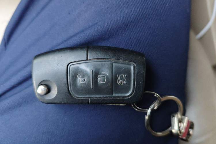 Used Ford Focus 2013 Sedan Classic 1.8L Manual Fashion Edition Vehicle Key