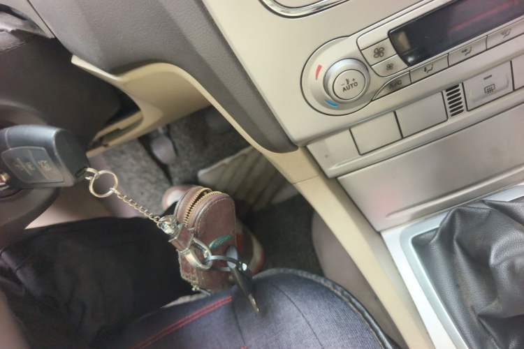 Used Ford Focus 2013 Sedan Classic 1.8L Manual Fashion Edition Vehicle Key