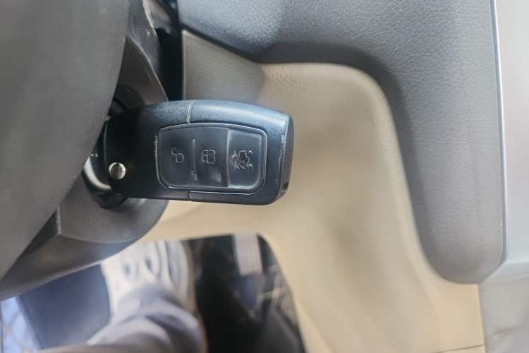 Used Ford Focus 2013 Hatchback Classic 1.8L Automatic Fashion Edition Vehicle Key